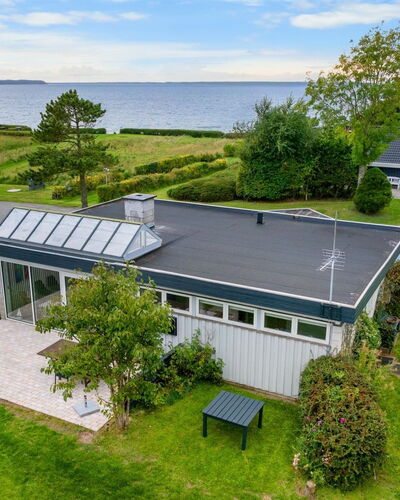 Rikkart - 100M from the Sea