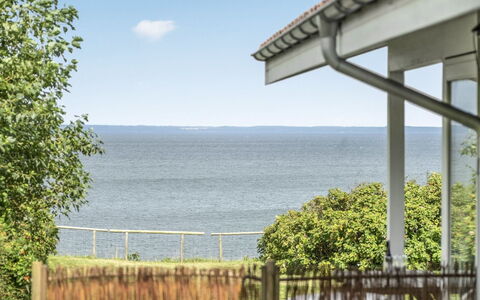Elfi - 30M from the Sea: Blue, Shrub, Cottage, Groundcover, Garden, Estate, Shade, Landscaping, Farmhouse, Eco Hotel