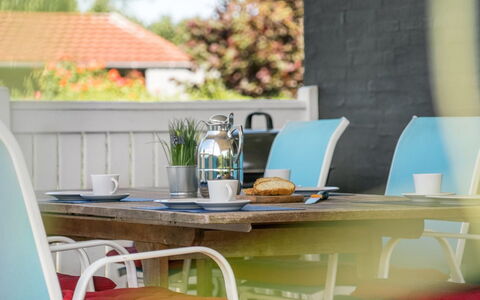 Undine - 300M from the Sea: Blue, Shrub, Cottage, Groundcover, Garden, Estate, Shade, Landscaping, Farmhouse, Eco Hotel