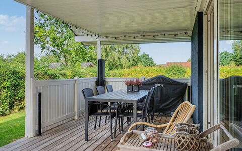 Undine - 300M from the Sea: Wood, Garden, Backyard, Land Lot, Home, Roof, Shade, Deck, Hardwood, Yard