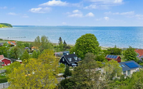 Gullan - 75M from the Sea: Wood, Roof, Architecture, Home, House, Cottage, Siding, Hardwood, Slope, Estate