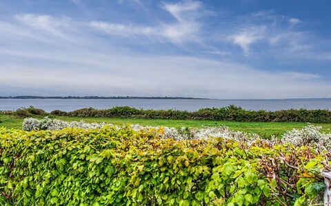 Annalia - 50M from the Sea: Wood, Garden, Backyard, Land Lot, Home, Roof, Shade, Deck, Hardwood, Yard