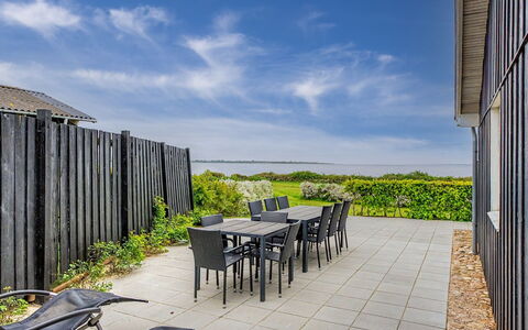 Annalia - 50M from the Sea: Wood, Garden, Backyard, Land Lot, Home, Roof, Shade, Deck, Hardwood, Yard
