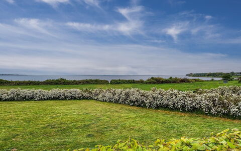 Annalia - 50M from the Sea: Wood, Garden, Backyard, Land Lot, Home, Roof, Shade, Deck, Hardwood, Yard