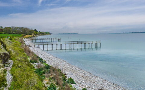 Annalia - 50M from the Sea: Wood, Garden, Backyard, Land Lot, Home, Roof, Shade, Deck, Hardwood, Yard