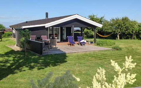 Bibi - 200M from the Sea: Blue, Shrub, Cottage, Groundcover, Garden, Estate, Shade, Landscaping, Farmhouse, Eco Hotel