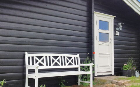 Bibi - 200M from the Sea: Blue, Shrub, Cottage, Groundcover, Garden, Estate, Shade, Landscaping, Farmhouse, Eco Hotel