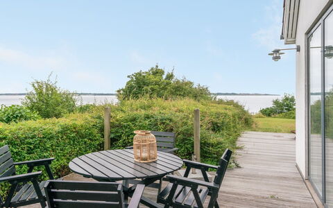 Sissela - 5M from the Sea: Wood, Roof, Architecture, Home, House, Cottage, Siding, Hardwood, Slope, Estate
