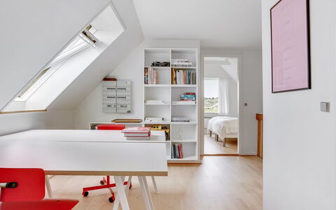 Sissela - 5M from the Sea: Wood, Roof, Architecture, Home, House, Cottage, Siding, Hardwood, Slope, Estate