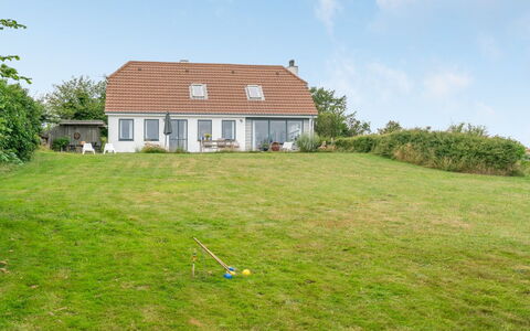 Sissela - 5M from the Sea: Wood, Roof, Architecture, Home, House, Cottage, Siding, Hardwood, Slope, Estate