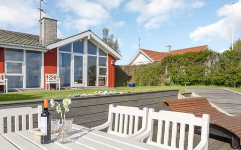 Keti - 5M from the Sea: Blue, Shrub, Cottage, Groundcover, Garden, Estate, Shade, Landscaping, Farmhouse, Eco Hotel