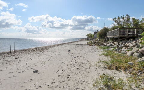 Keti - 5M from the Sea: Blue, Shrub, Cottage, Groundcover, Garden, Estate, Shade, Landscaping, Farmhouse, Eco Hotel