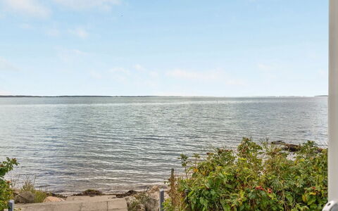 Tana - 5M from the Sea: Wood, Plant Community, Land Lot, Shade, Natural Material, Garden Buildings, Shed, Outdoor Structure, Log Cabin