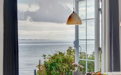 Tana - 5M from the Sea: Blue, Shrub, Cottage, Groundcover, Garden, Estate, Shade, Landscaping, Farmhouse, Eco Hotel