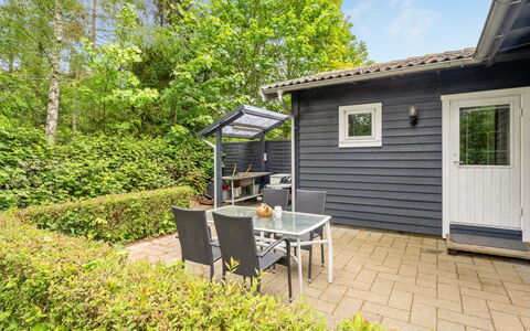 Felisa - 300M from the Sea: Shrub, House, Home, Siding, Cottage, Groundcover, Garden, Door, Garden Buildings, Yard