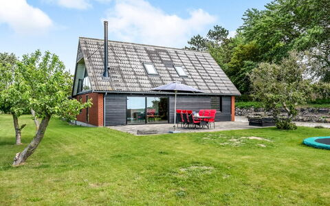 Emin - 100M from the Sea: Grass, Roof, House, Home, Cottage, Land Lot, Farmhouse, Garden, Rural Area