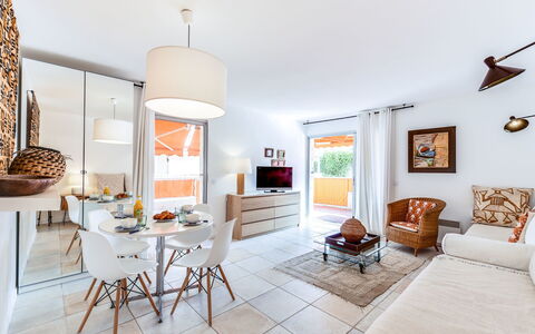 Accommodation:&nbsp;Les Patios 515.2