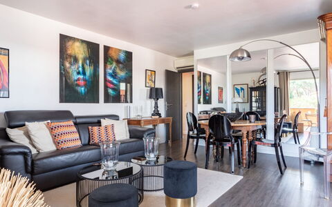 Accommodation:&nbsp;Les Patios 515.7