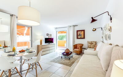 Accommodation:&nbsp;Les Patios 515.2