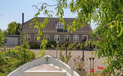 Evje - 250M from the Sea