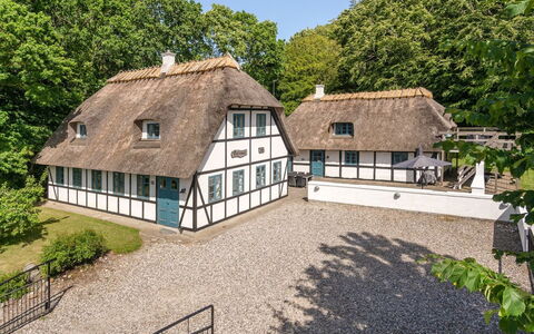 Sirkku - 320M from the Sea: Cottage, Home, House, Roof, Porch, Estate, Siding, Garden Buildings, Farmhouse, Yard