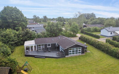 Peder - 950M from the Sea