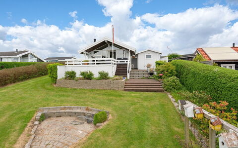 Heimeram - 150M from the Sea: Roof, House, Home, Cottage, Door, Siding, Deck, Porch, Plank, Hardwood