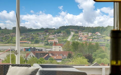 Heimeram - 150M from the Sea: Roof, House, Home, Cottage, Door, Siding, Deck, Porch, Plank, Hardwood