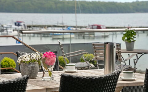 Florinda - 10M from the Sea: House, Roof, Home, Cottage, Estate, Farmhouse, Villa, Porch, Siding