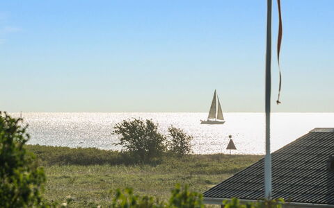 Kaapo - 300M from the Sea: Blue, Shrub, Cottage, Groundcover, Garden, Estate, Shade, Landscaping, Farmhouse, Eco Hotel