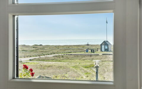 Kaapo - 300M from the Sea: Blue, Shrub, Cottage, Groundcover, Garden, Estate, Shade, Landscaping, Farmhouse, Eco Hotel