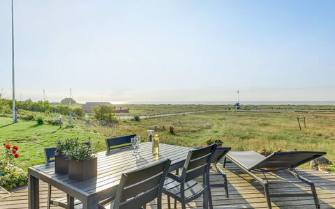 Kaapo - 300M from the Sea: Blue, Shrub, Cottage, Groundcover, Garden, Estate, Shade, Landscaping, Farmhouse, Eco Hotel
