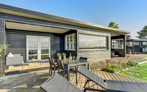 Kaapo - 300M from the Sea: Blue, Shrub, Cottage, Groundcover, Garden, Estate, Shade, Landscaping, Farmhouse, Eco Hotel