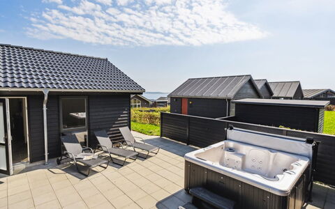 Helina - 180M from the Sea: Blue, Shrub, Cottage, Groundcover, Garden, Estate, Shade, Landscaping, Farmhouse, Eco Hotel