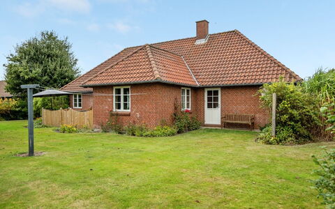Nita - 24Km from the Sea: Blue, Shrub, Cottage, Groundcover, Garden, Estate, Shade, Landscaping, Farmhouse, Eco Hotel