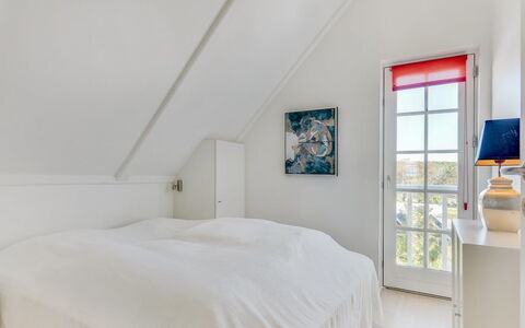 Joar - 5M to the Fjord: Flooring, Floor, Wood, Interior Design, Ceiling, Bedroom, Bed, Room, Furniture, Home
