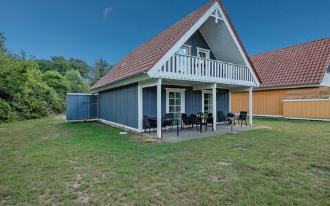 Fausta - 150M to the Fjord: House, Home, Roof, Residential Area, Cottage, Estate, Farmhouse, Lawn, Landscaping, Siding