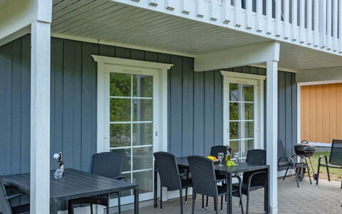 Fausta - 150M to the Fjord: House, Home, Roof, Residential Area, Cottage, Estate, Farmhouse, Lawn, Landscaping, Siding