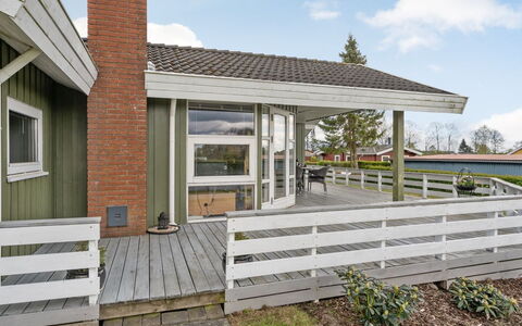 Guldborg - 400M to the Fjord: Roof, House, Land Lot, Home, Cottage, Estate, Garden Buildings, Shade, Log Cabin, Landscaping