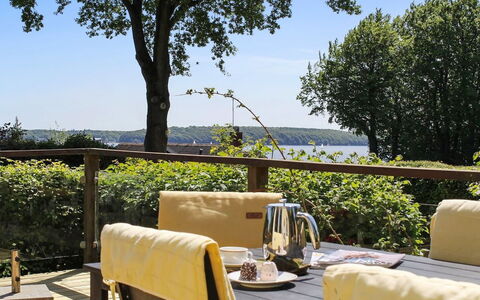 Engelke - 150M from the Sea: Residential Area, Roof, Suburb, Driveway, Estate, Chimney
