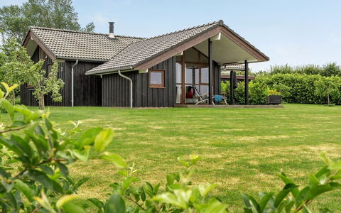 Juliana - 400M from the Sea: Residential Area, Roof, Suburb, Driveway, Estate, Chimney