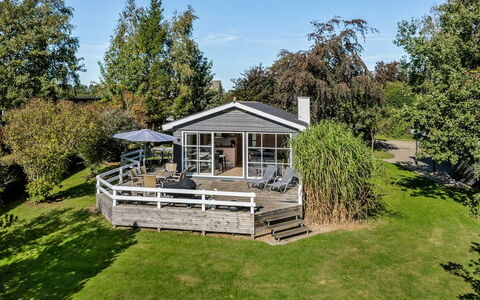 Leandra - 600M from the Sea: Residential Area, Roof, Suburb, Driveway, Estate, Chimney