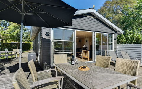 Leandra - 600M from the Sea: Residential Area, Roof, Suburb, Driveway, Estate, Chimney