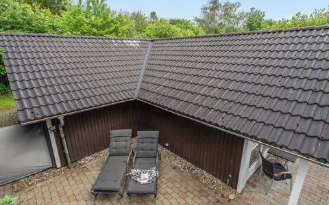 Melisa - 28Km from the Sea: Cottage, Home, House, Roof, Porch, Estate, Siding, Garden Buildings, Farmhouse, Yard