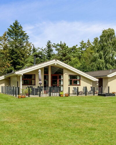 Arvi - 30Km from the Sea