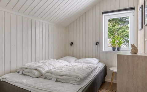 Aleide - 29Km from the Sea: Bedroom, Wood, Flooring, Floor, Bed, Bed Sheet, Bedding, Ceiling, Interior Design, Bed Frame