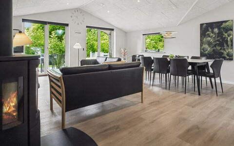 Eylar - 28Km from the Sea: Flooring, Interior Design, Wood, Floor, Furniture, Ceiling, Wood Flooring, Couch, Living Room, Home