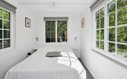 Hannelise - 30Km from the Sea: Wall, Bedroom, Bed, Ceiling, Bed Sheet, Interior Design, Bedding, Floor, Home, Bed Frame