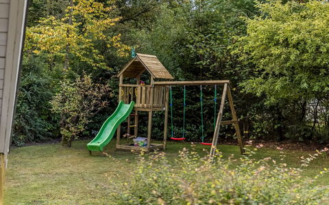 Hannelise - 30Km from the Sea: Playground Slide, Garden, Chute, Lawn, Backyard, Outdoor Play Equipment, Yard, Shade, Landscaping, Park