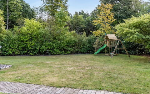Hannelise - 30Km from the Sea: Grass, Shrub, Garden, Land Lot, Lawn, Shade, Landscaping, Backyard, Park